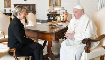 Yolanda Díaz Papa Francisco