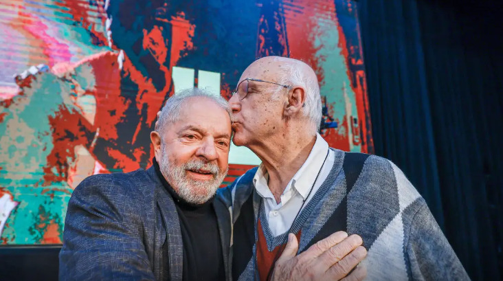 Padre Julio Lancelloti Lula