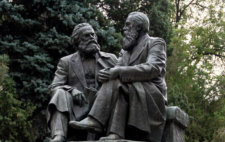 Marx Engels